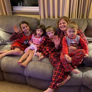 Meet your Posher, Ronni